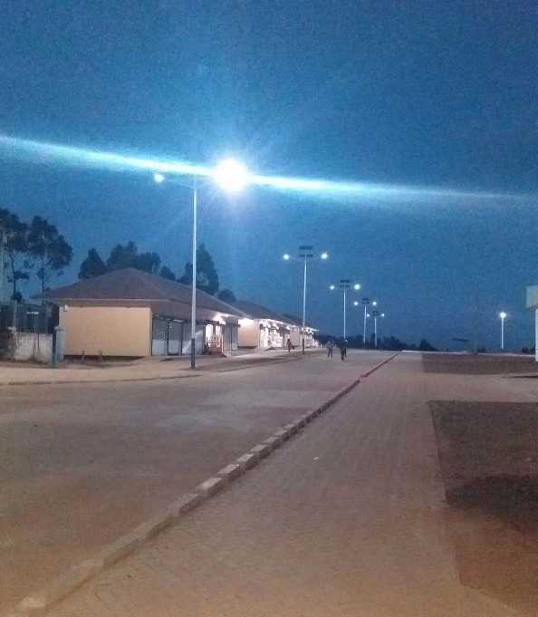 隆昌市非洲科特迪瓦太阳能路灯工程